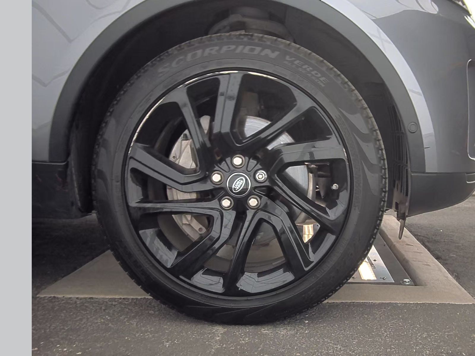 2020 Land Rover Discovery SE AWD