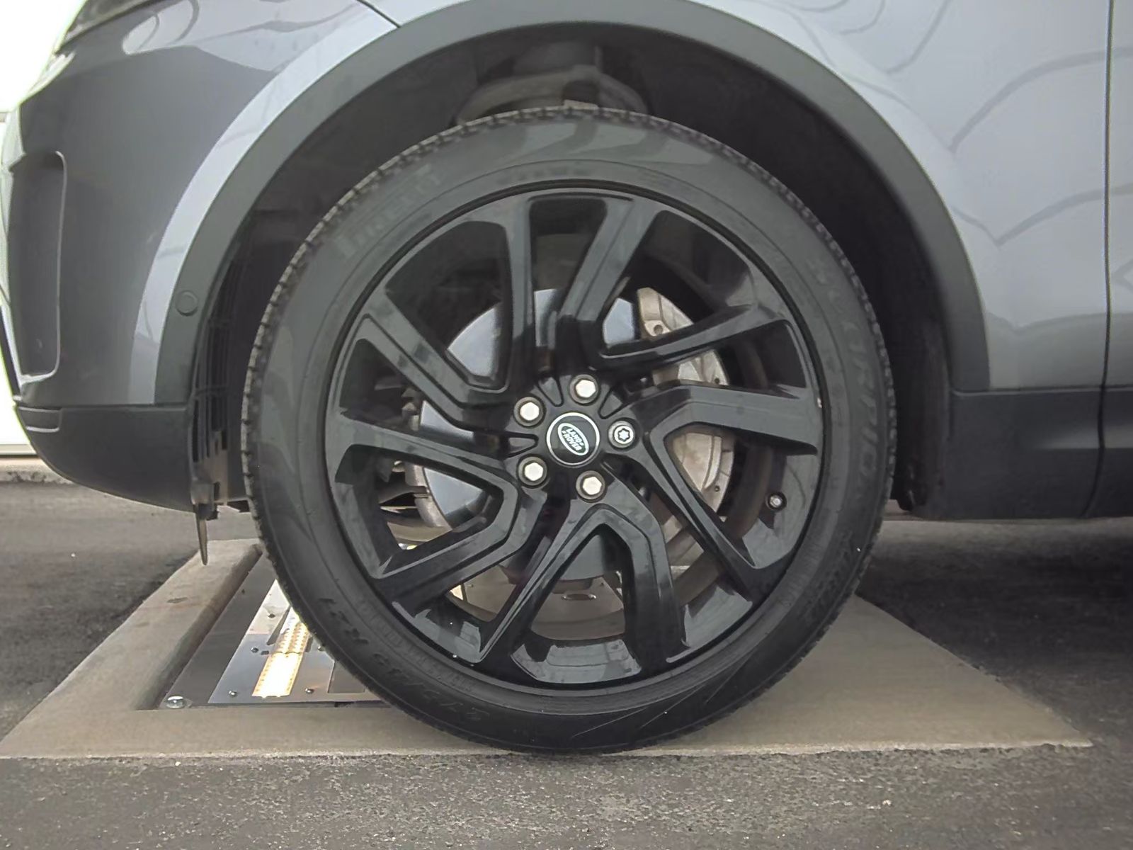 2020 Land Rover Discovery SE AWD