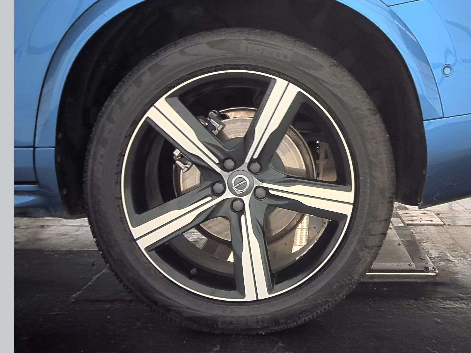 2019 Volvo XC90 T6 R-Design AWD