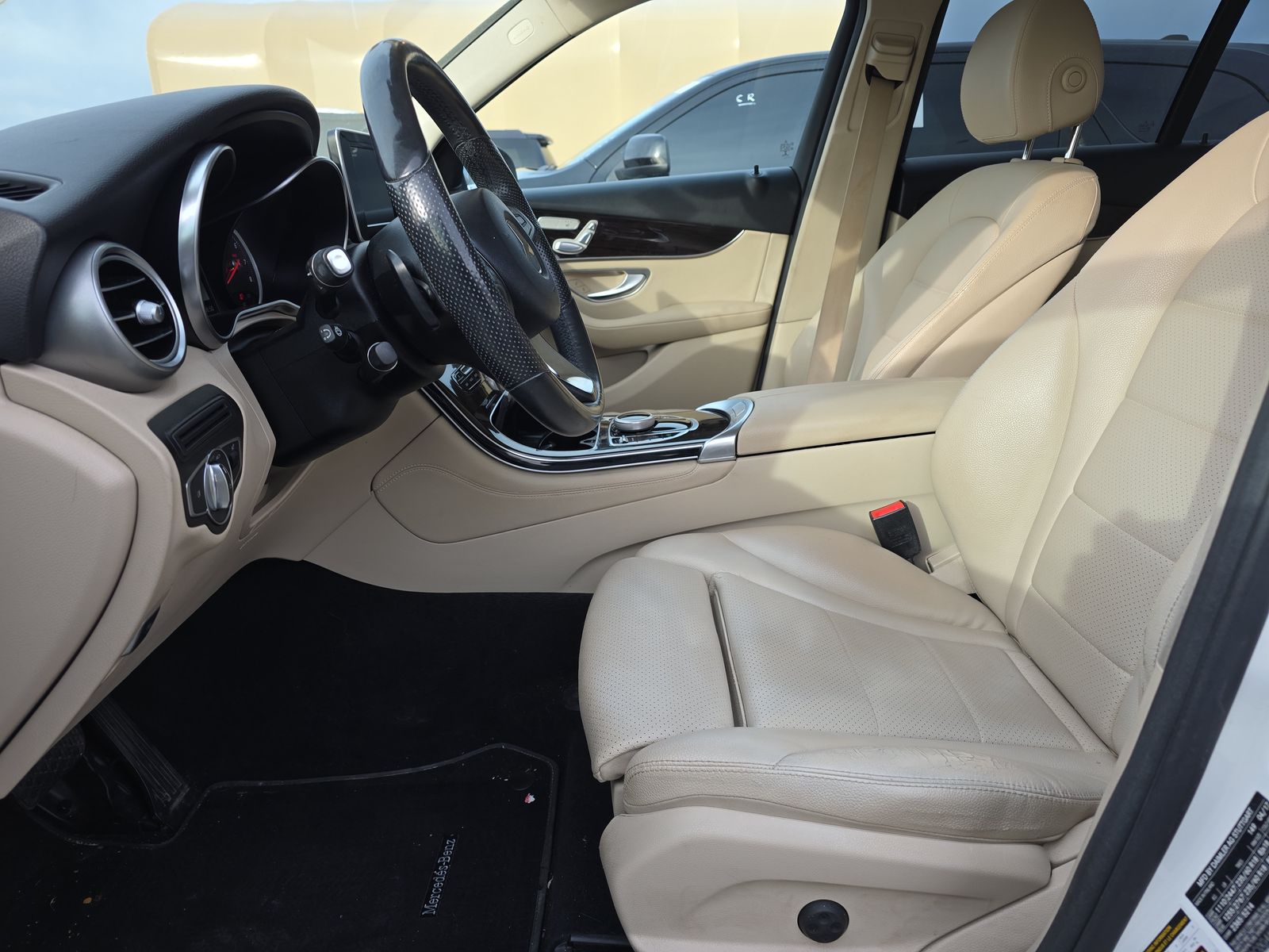 2017 Mercedes-Benz GLC GLC 300 AWD
