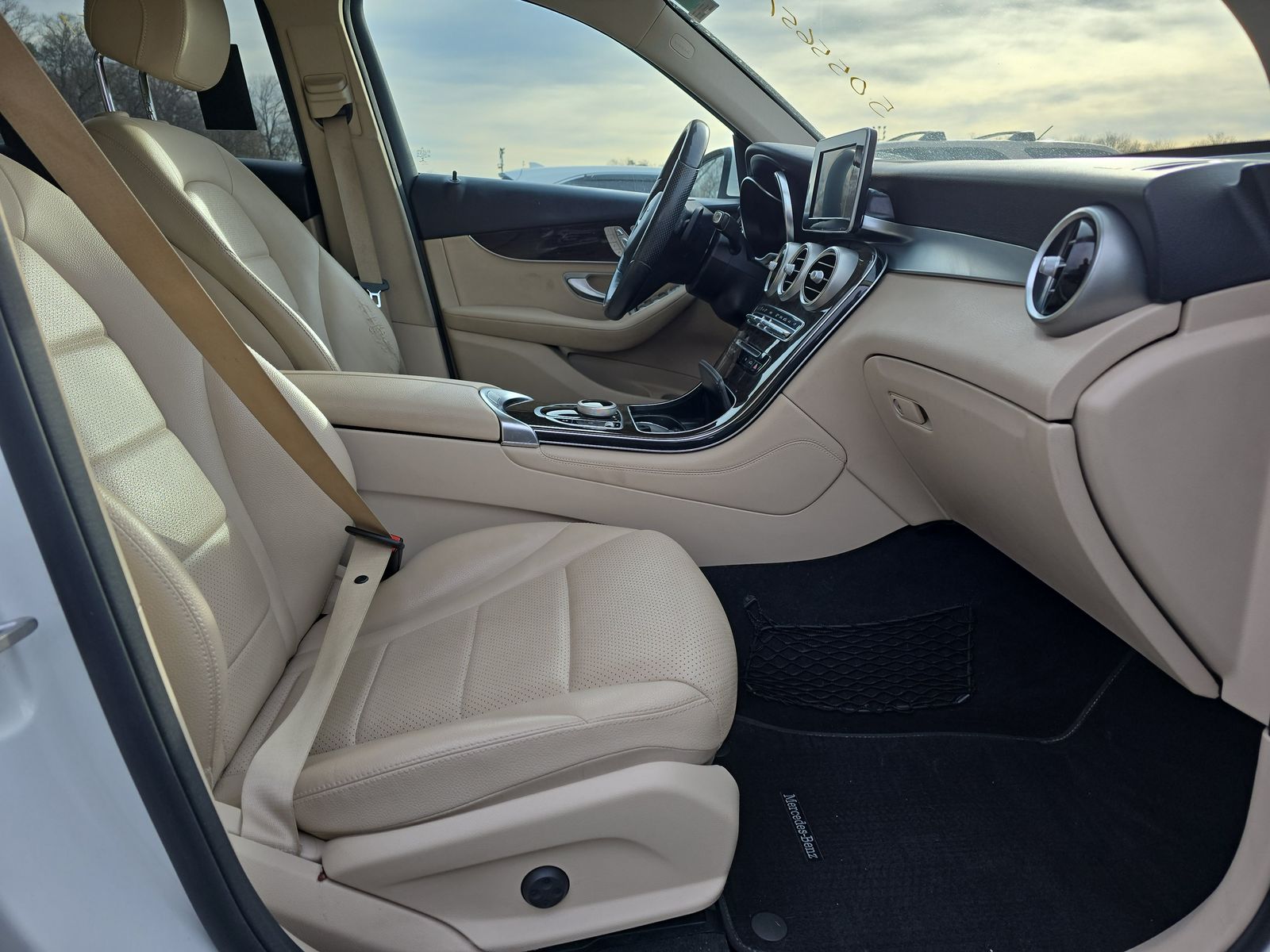 2017 Mercedes-Benz GLC GLC 300 AWD