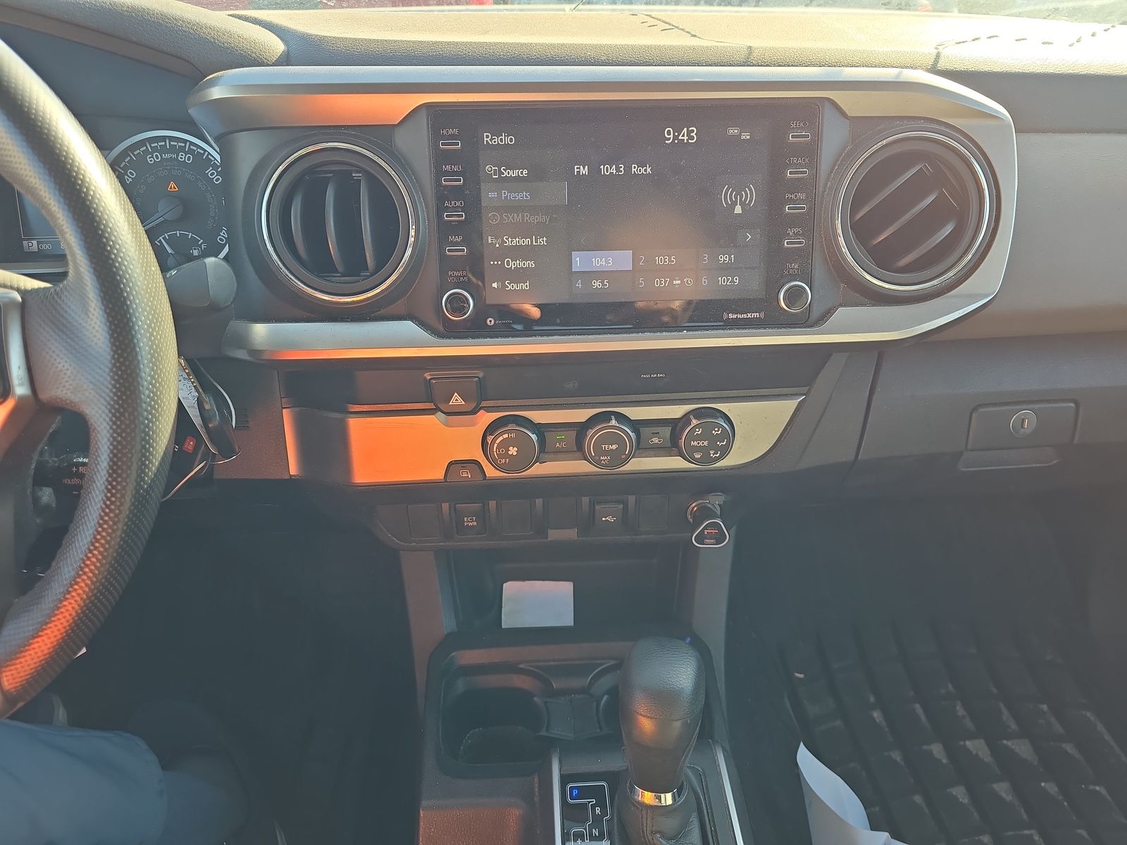 2022 Toyota Tacoma SR5 RWD