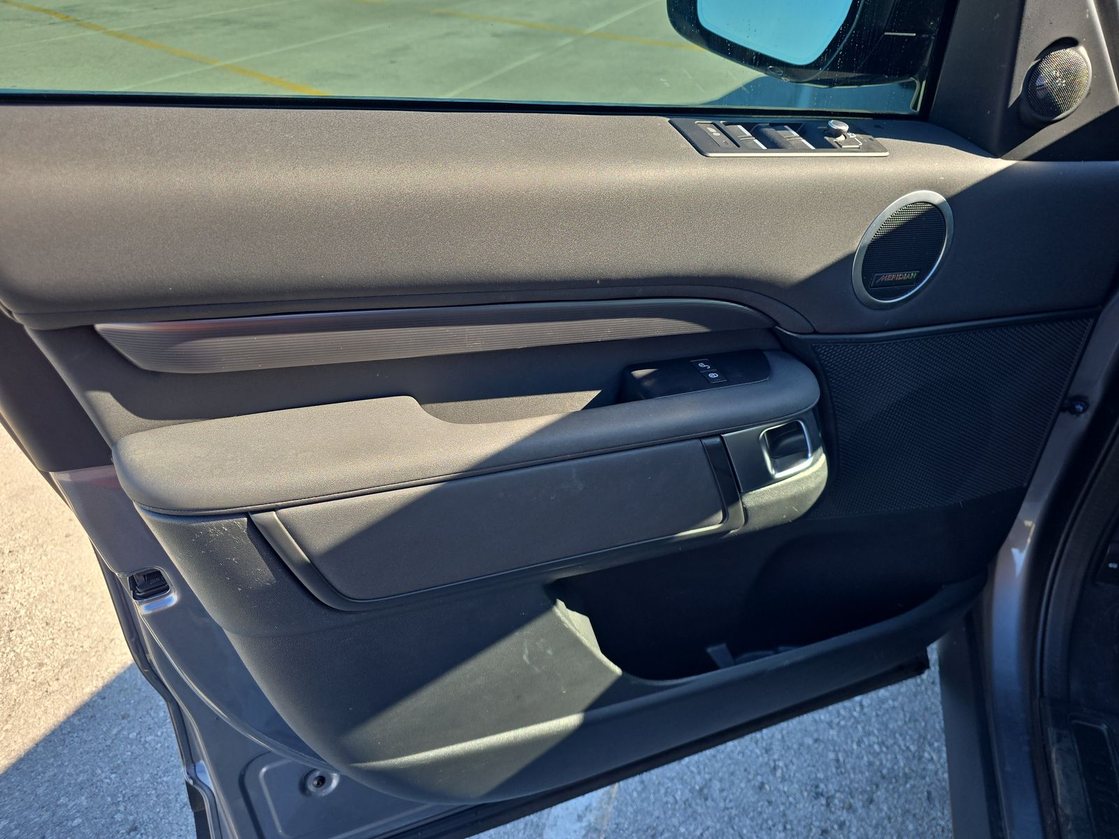 2020 Land Rover Discovery SE AWD