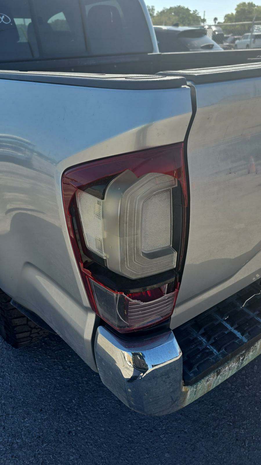 2022 Toyota Tacoma SR5 RWD