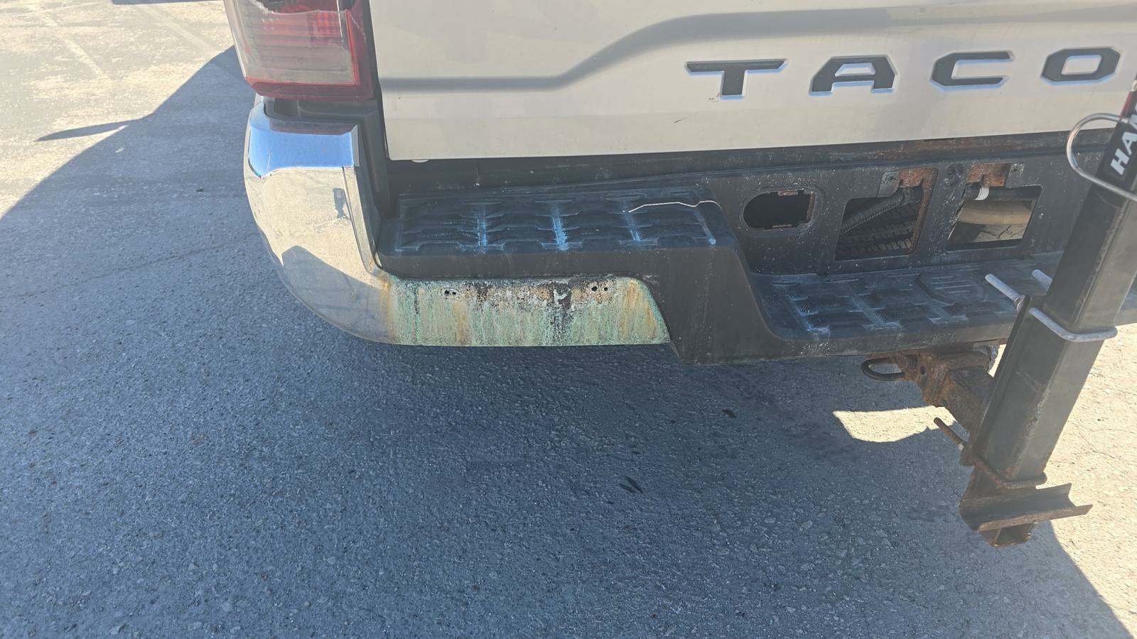 2022 Toyota Tacoma SR5 RWD
