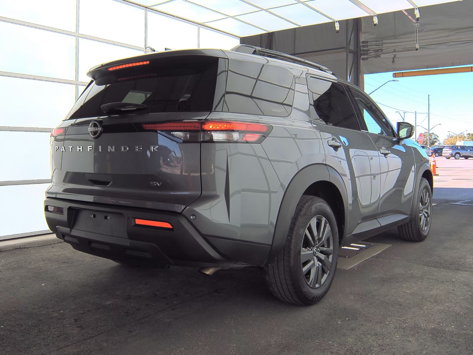 2023 Nissan Pathfinder SV FWD