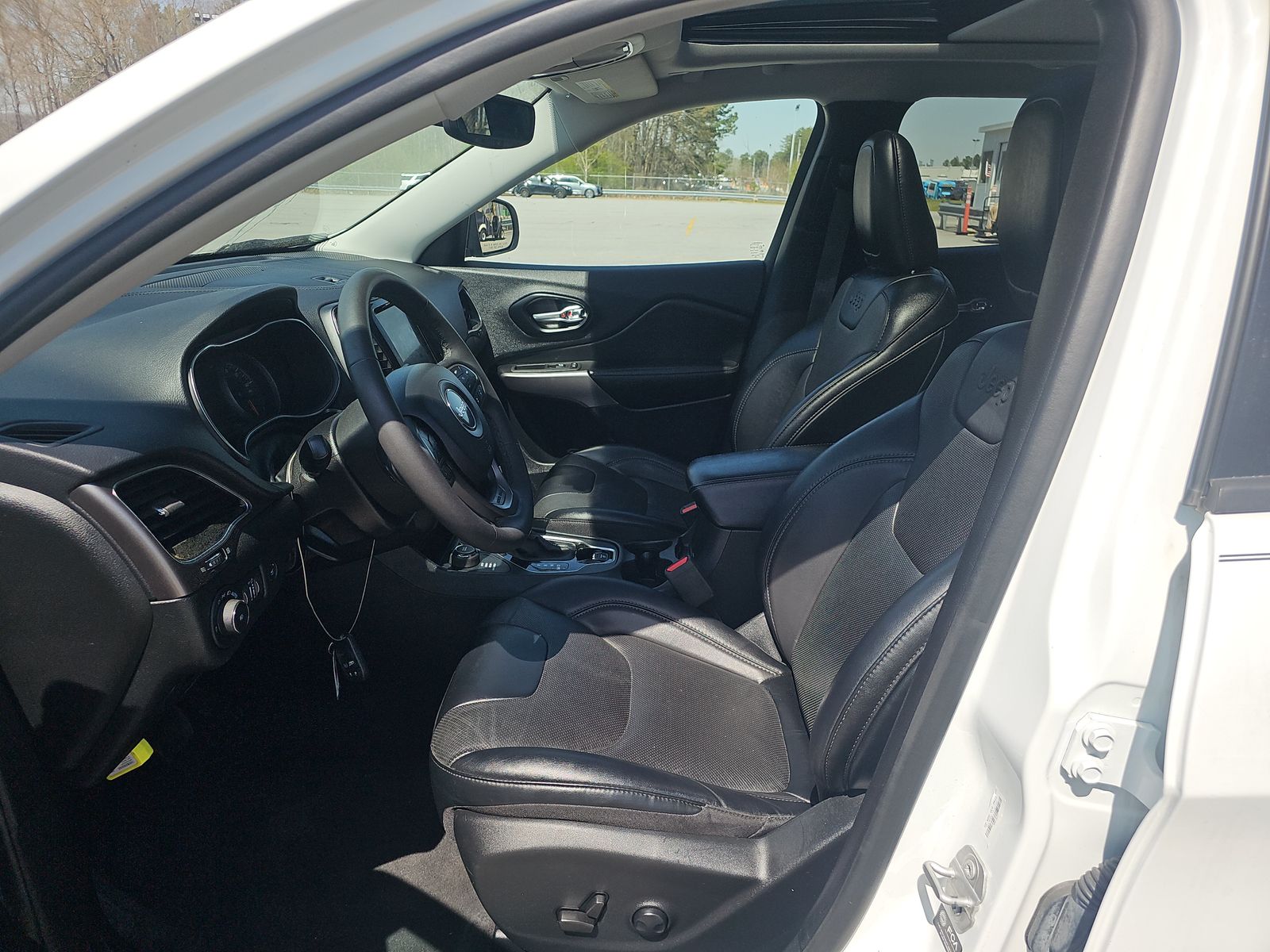 2022 Jeep Cherokee Limited AWD