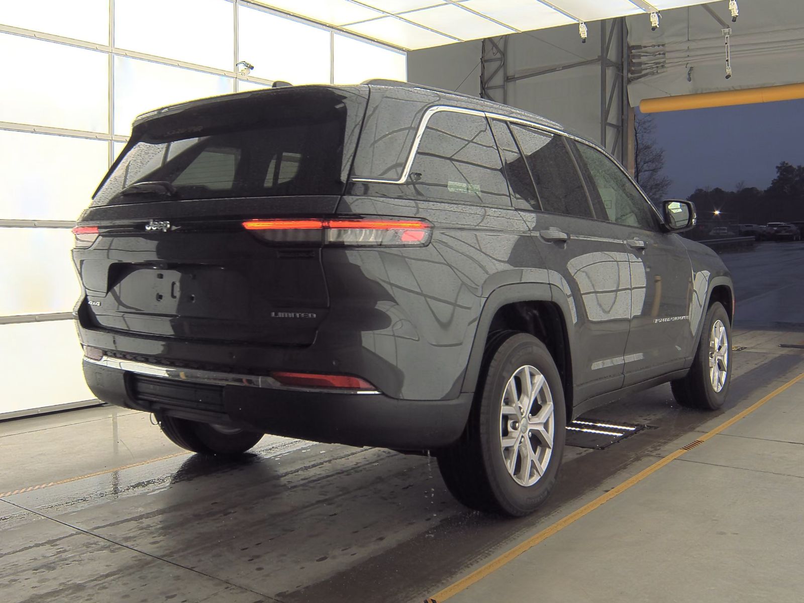 2022 Jeep Grand Cherokee Limited AWD