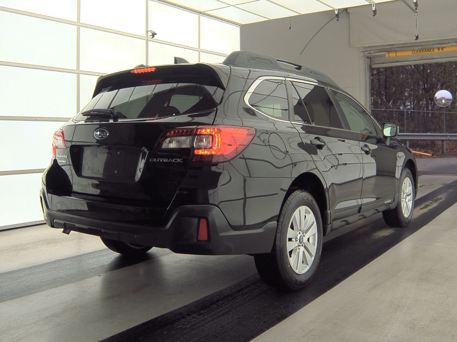 2018 Subaru Outback 2.5i Premium AWD