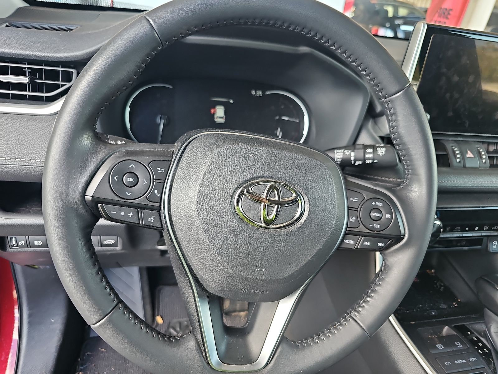 2024 Toyota RAV4 XLE Premium FWD