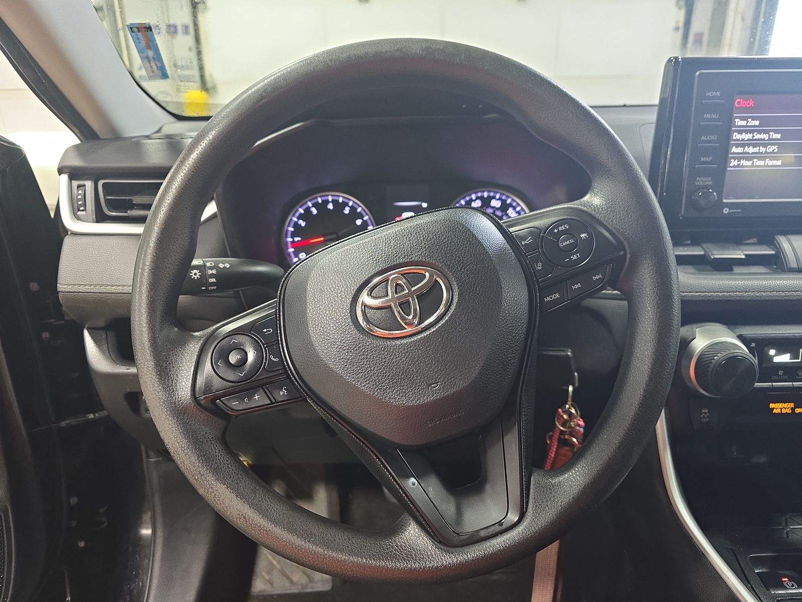 2020 Toyota RAV4 LE FWD