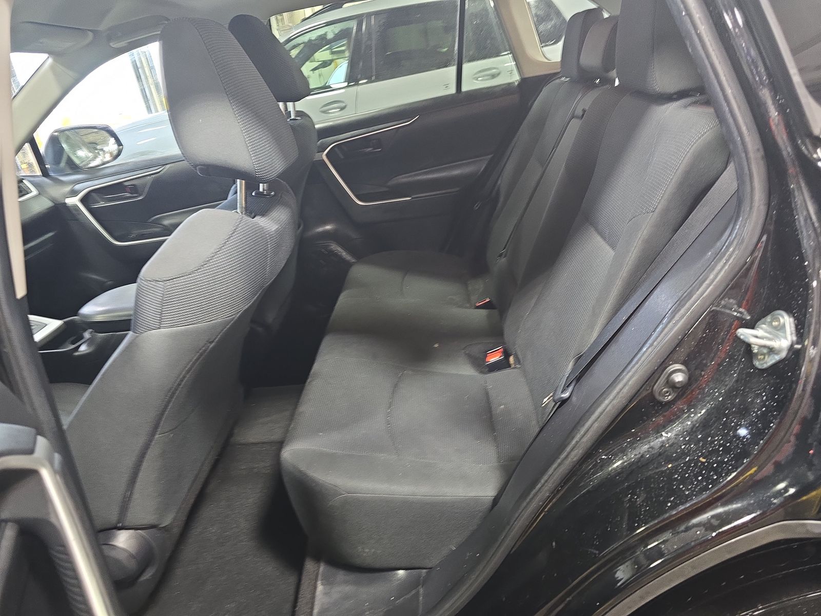 2020 Toyota RAV4 LE FWD