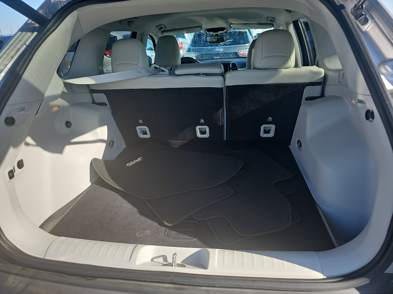 2019 Jeep Cherokee Limited FWD