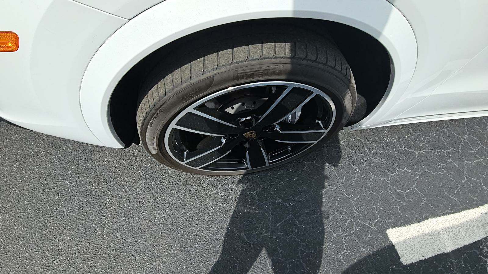 2022 Porsche Cayenne Platinum Edition AWD
