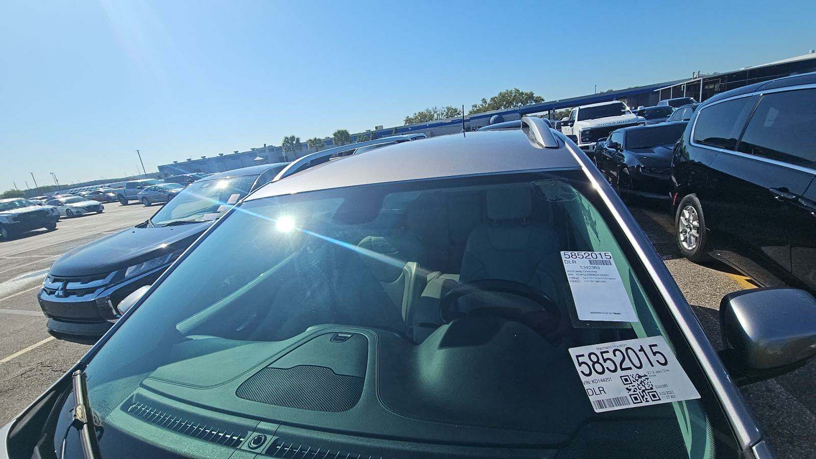 2019 Jeep Cherokee Limited FWD