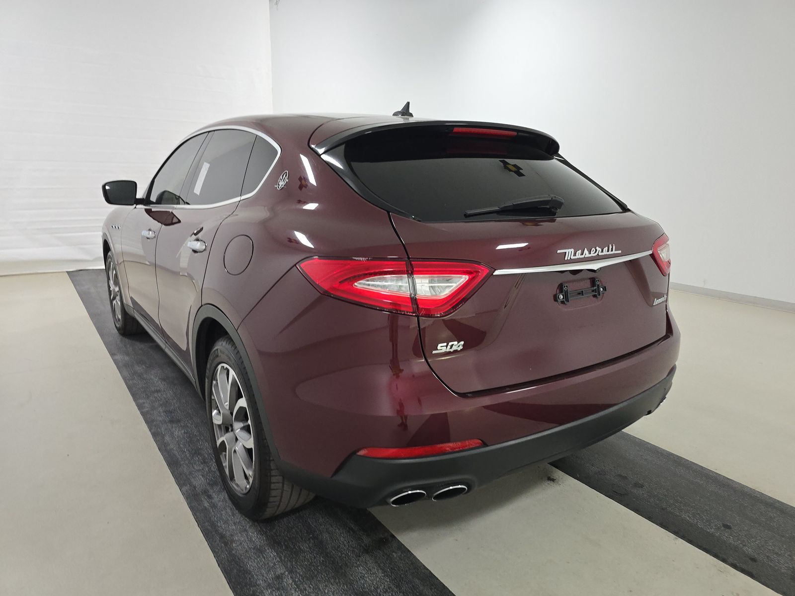 2017 Maserati Levante Base AWD