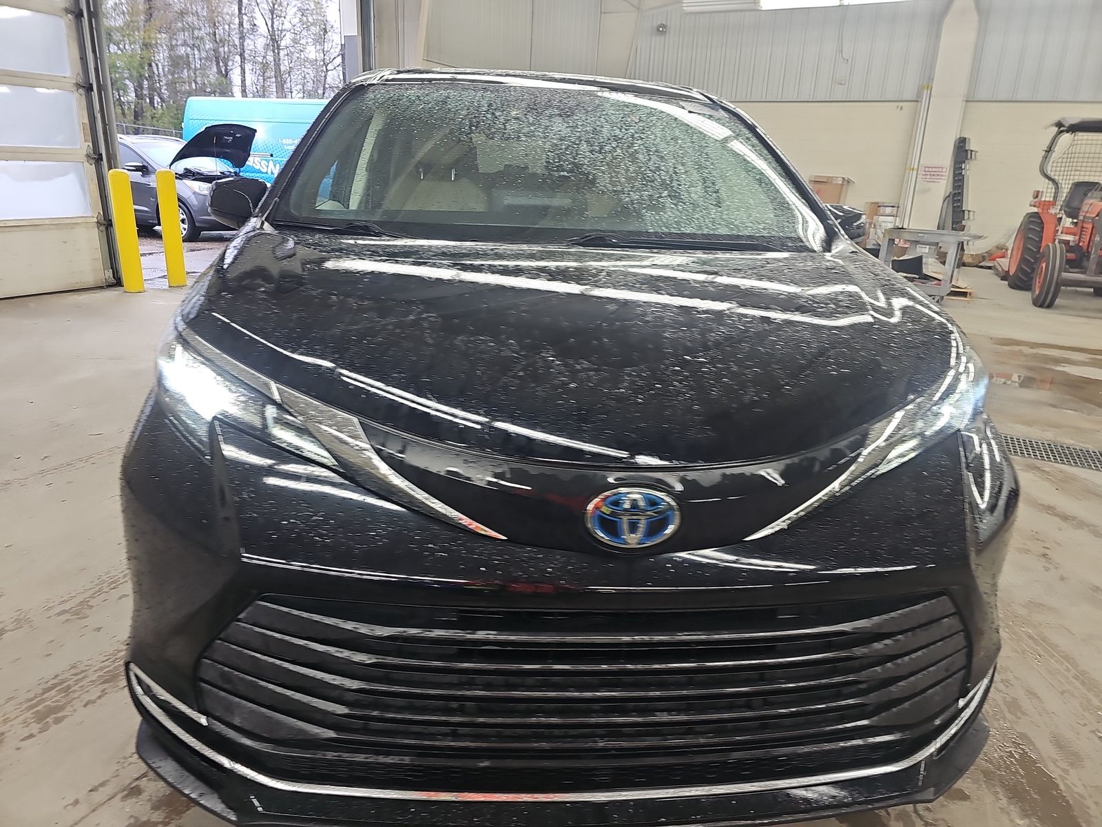 2021 Toyota Sienna XLE FWD