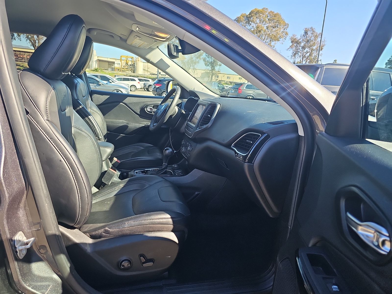 2023 Jeep Cherokee Altitude Lux AWD