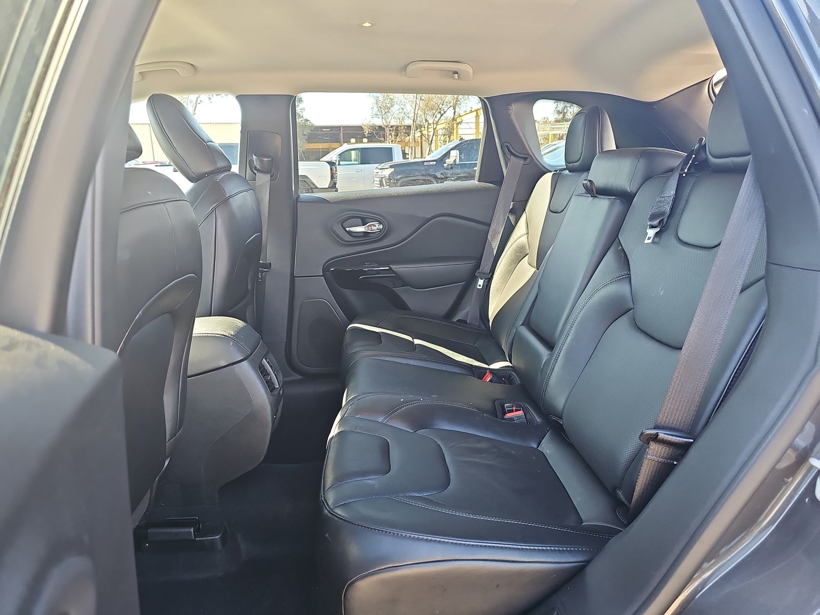 2023 Jeep Cherokee Altitude Lux AWD