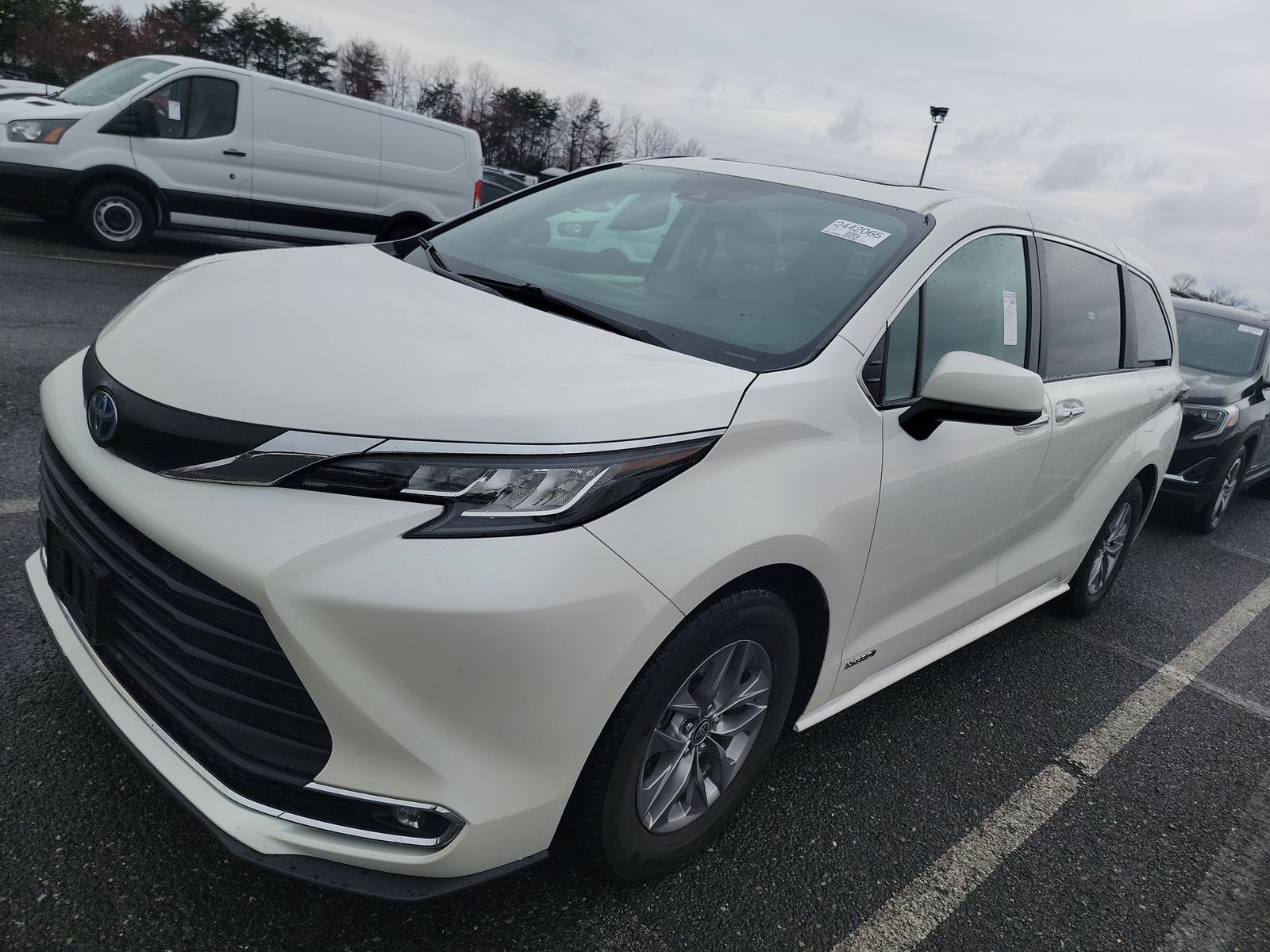 2021 Toyota Sienna XLE AWD