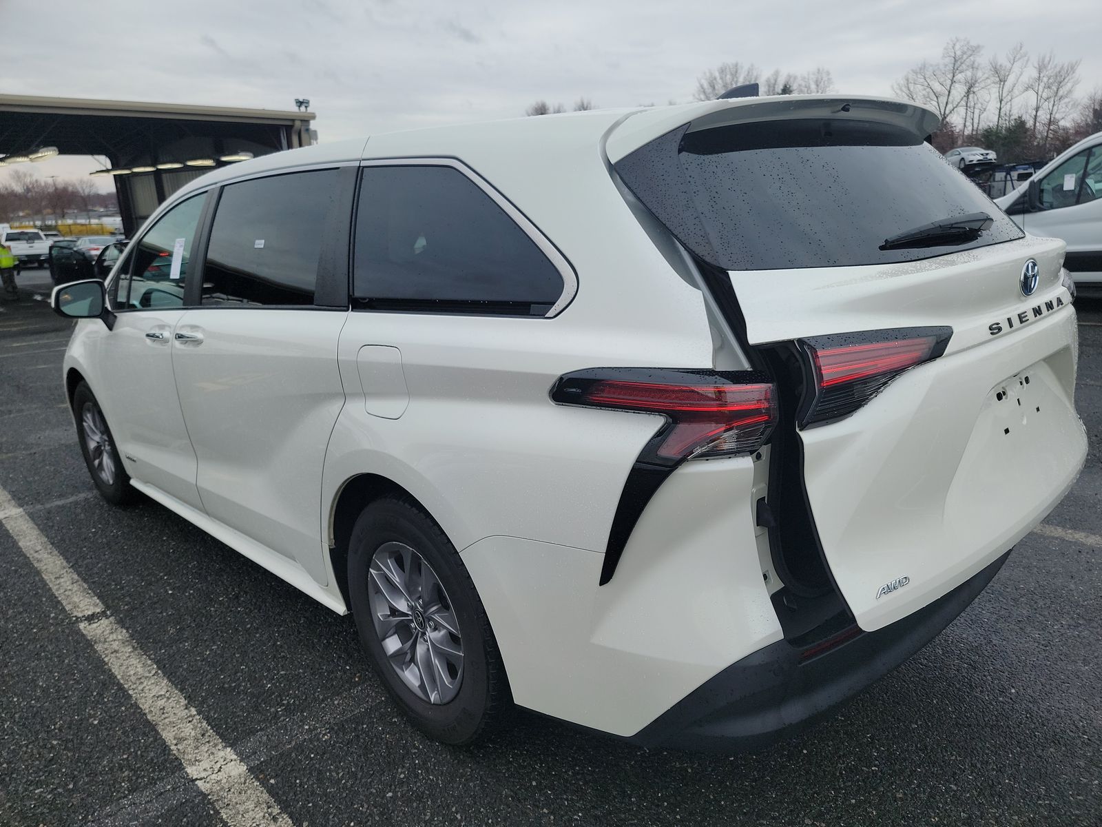 2021 Toyota Sienna XLE AWD