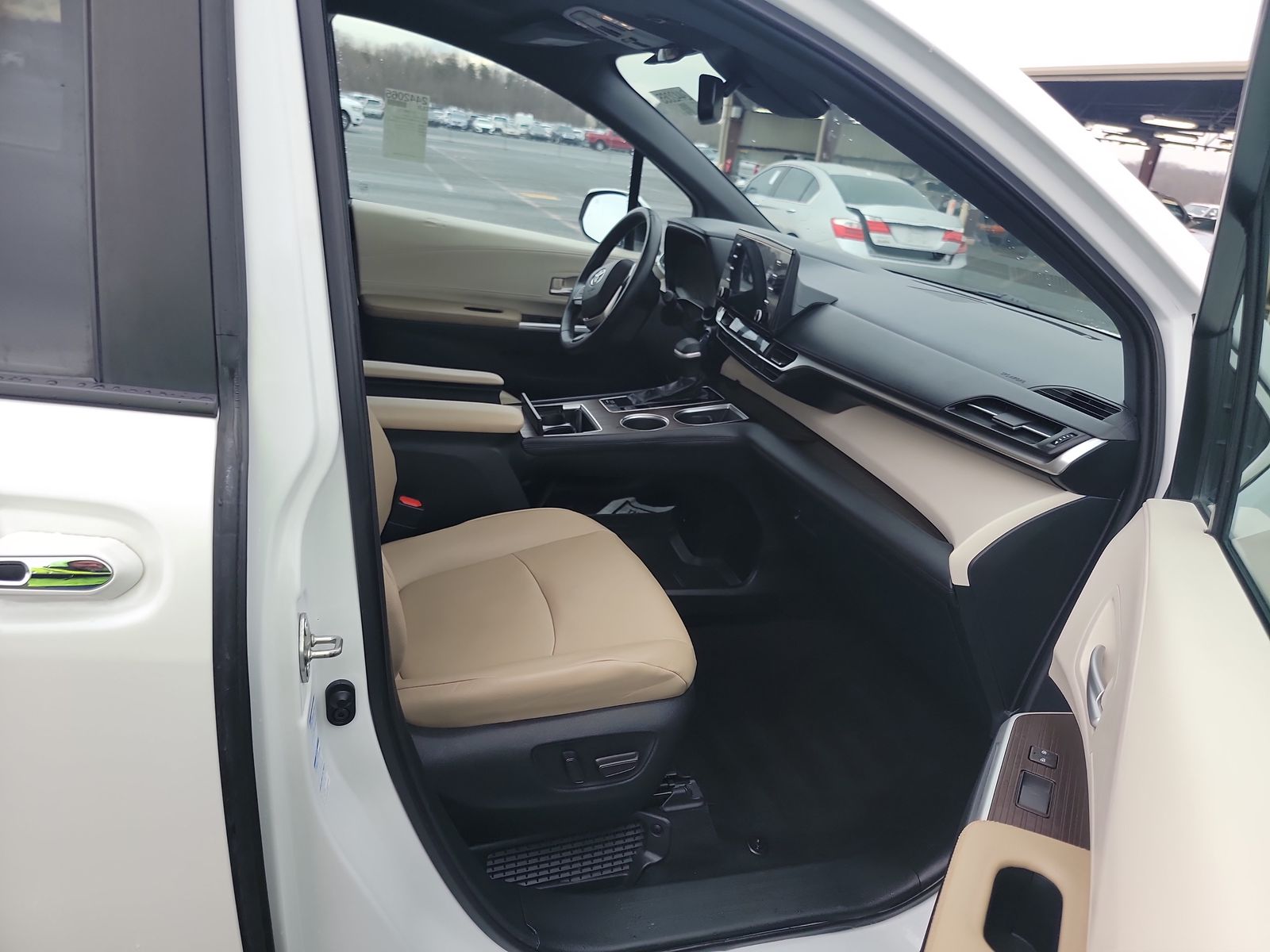 2021 Toyota Sienna XLE AWD