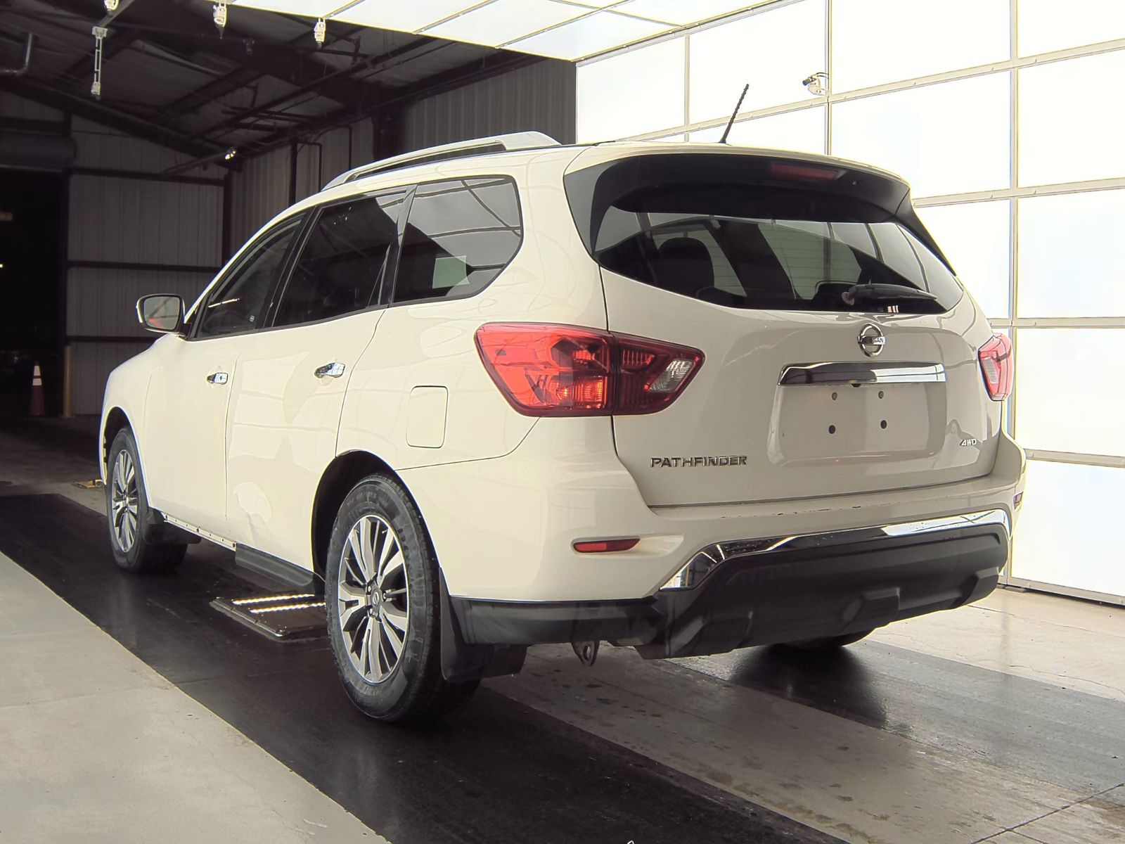 2018 Nissan Pathfinder S AWD