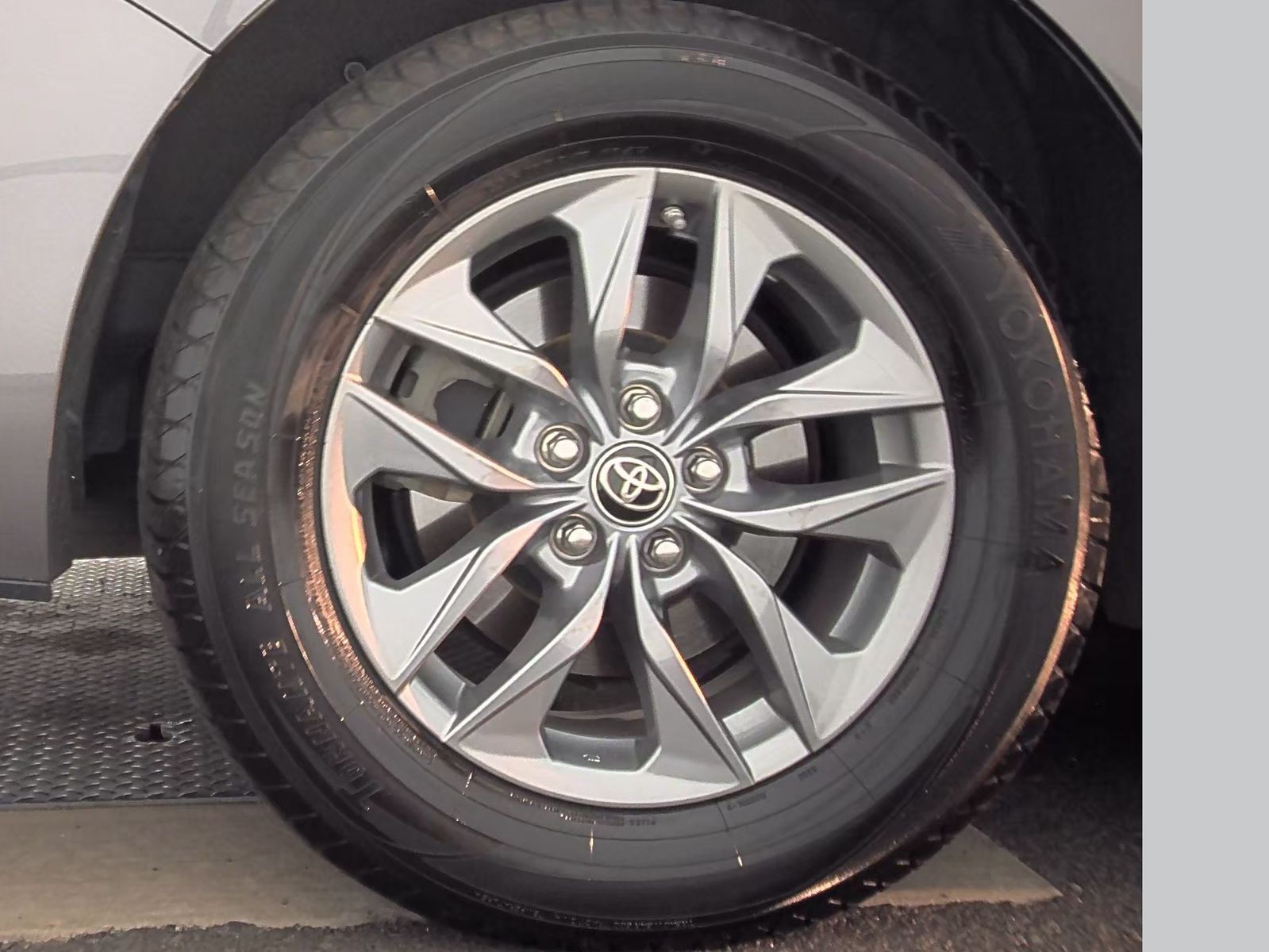 2021 Toyota Sienna XLE FWD