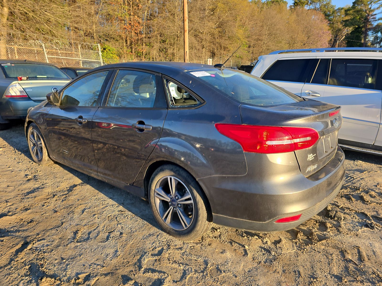 2018 Ford Focus SE FWD