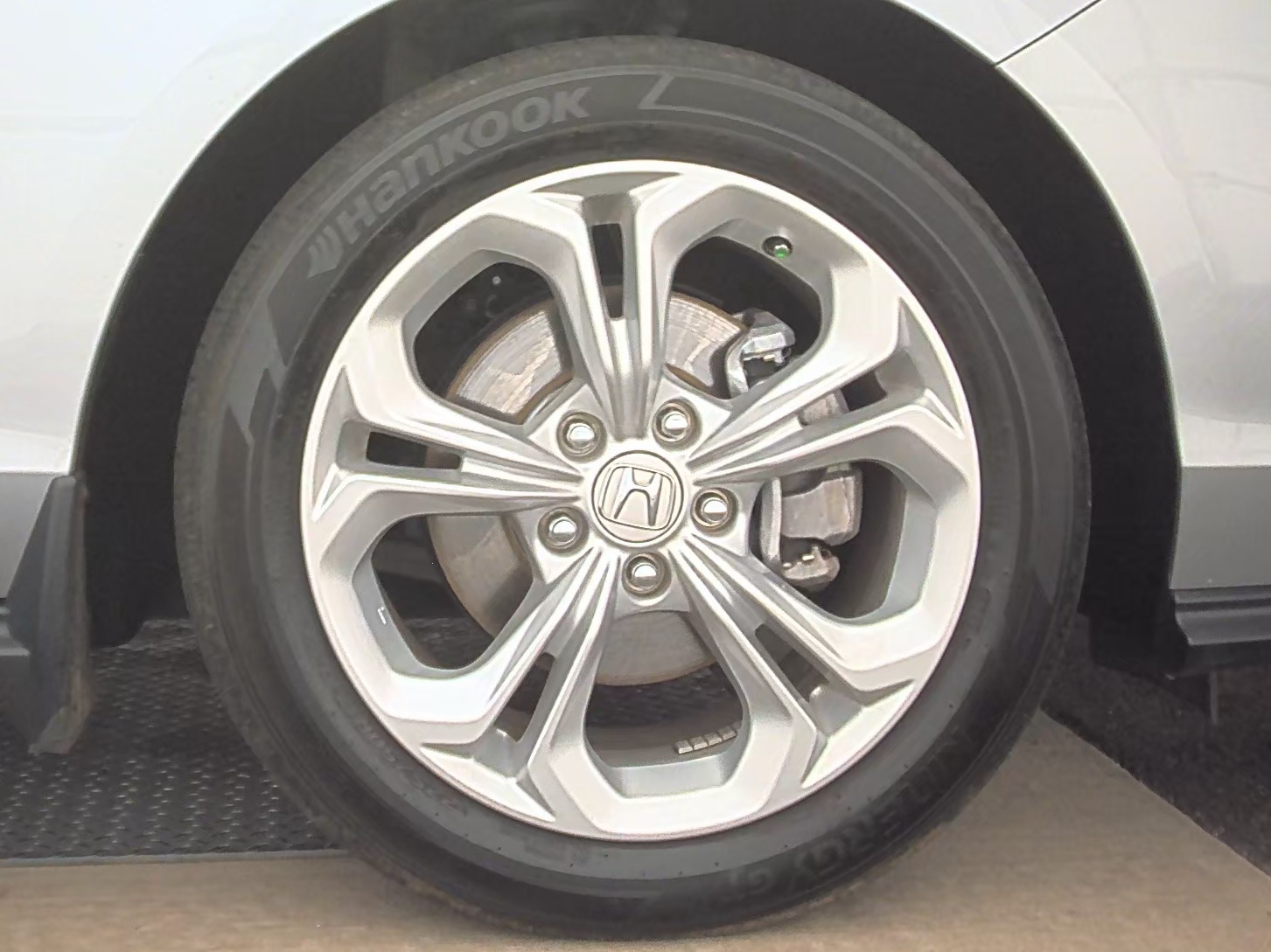 2023 Honda Accord LX FWD