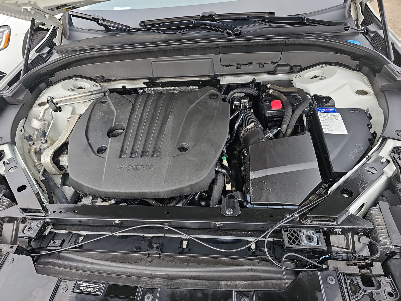 2022 Volvo XC60 B5 Momentum AWD