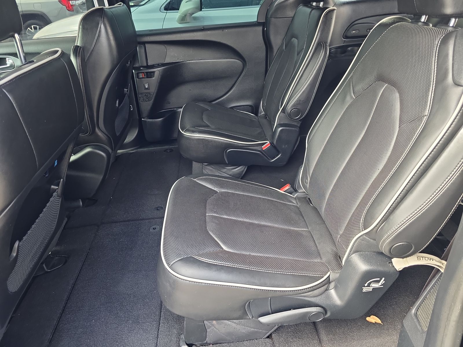 2019 Chrysler Pacifica Limited FWD