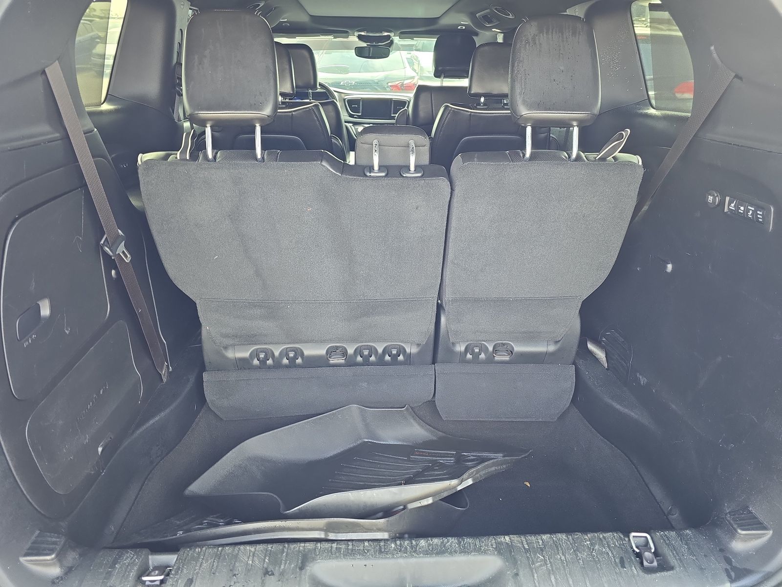 2019 Chrysler Pacifica Limited FWD