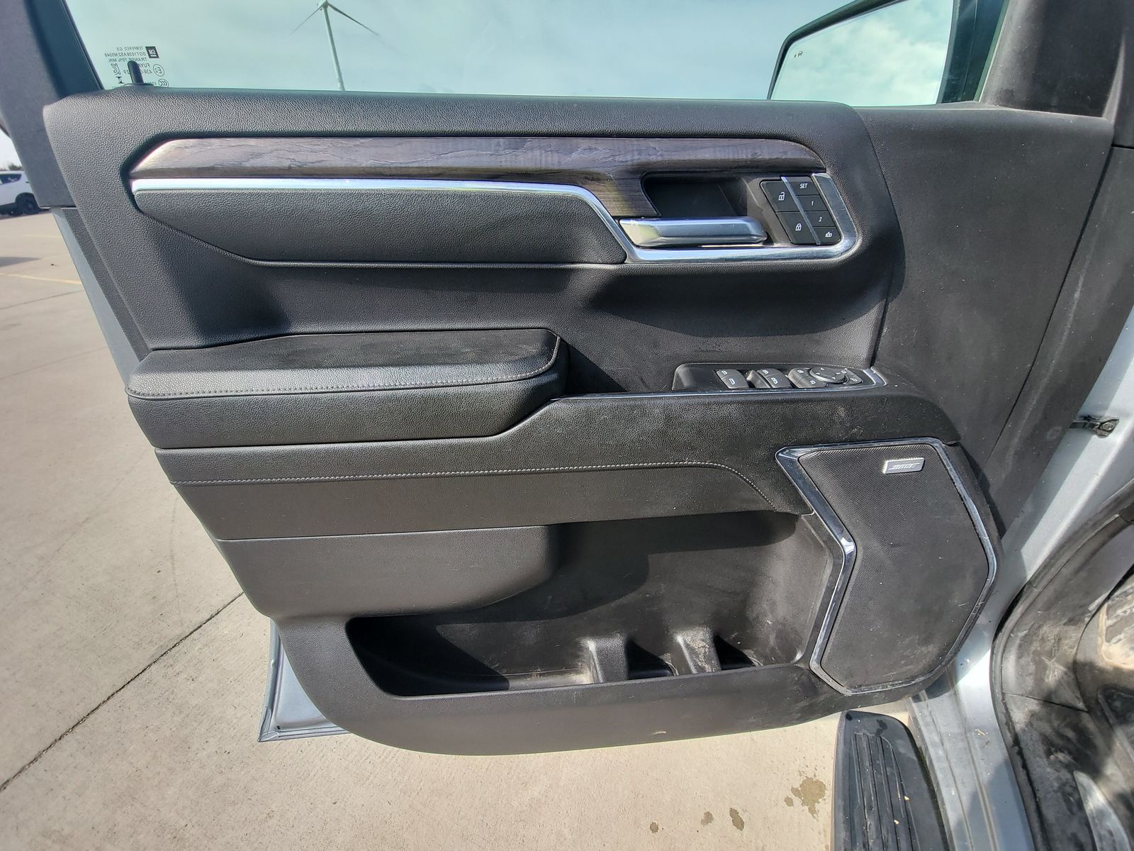 2024 Chevrolet Silverado 1500 LTZ AWD