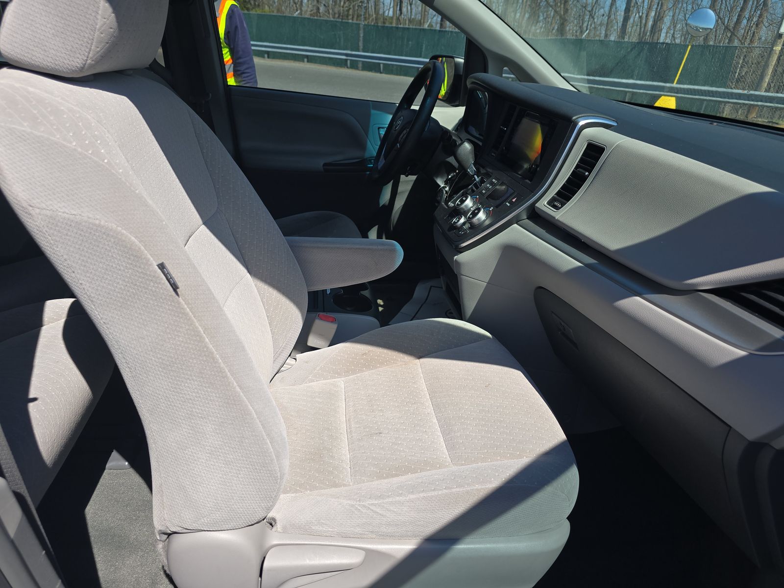 2017 Toyota Sienna LE FWD