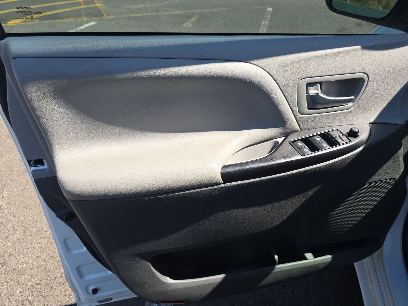 2017 Toyota Sienna LE FWD