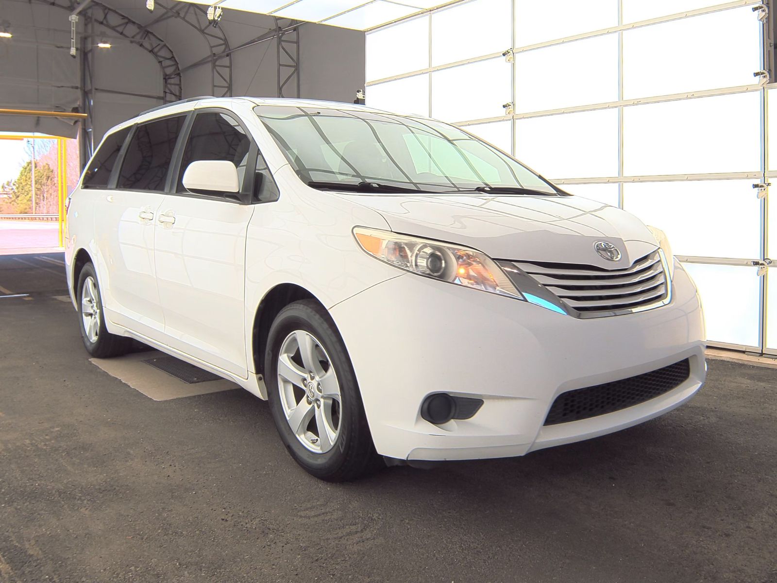 2017 Toyota Sienna LE FWD