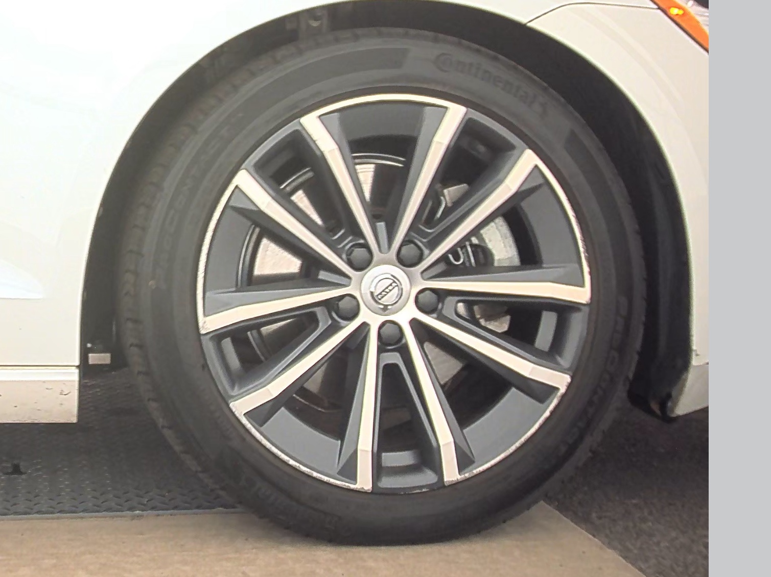 2022 Volvo S60 B5 Inscription FWD