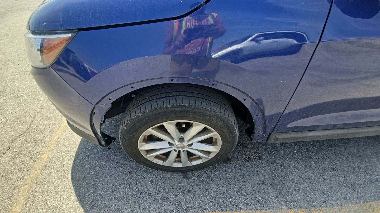 2018 Nissan Rogue Sport SV FWD