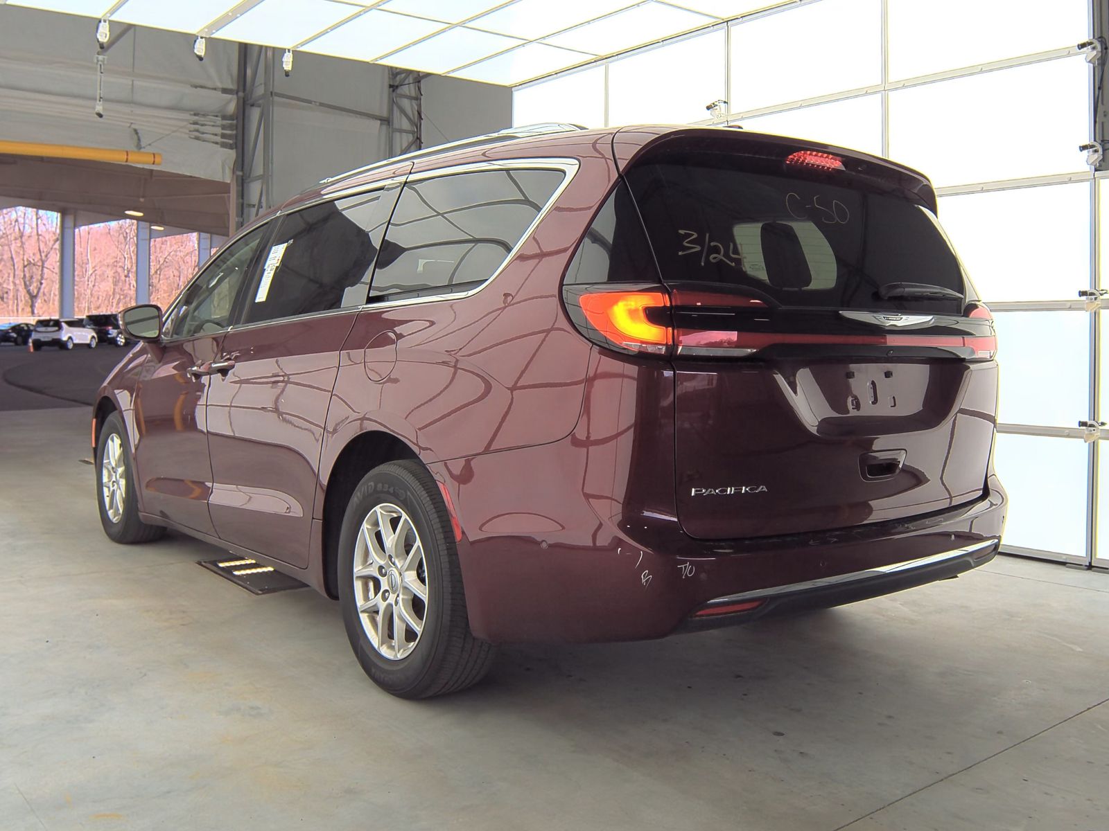 2021 Chrysler Pacifica Touring L FWD