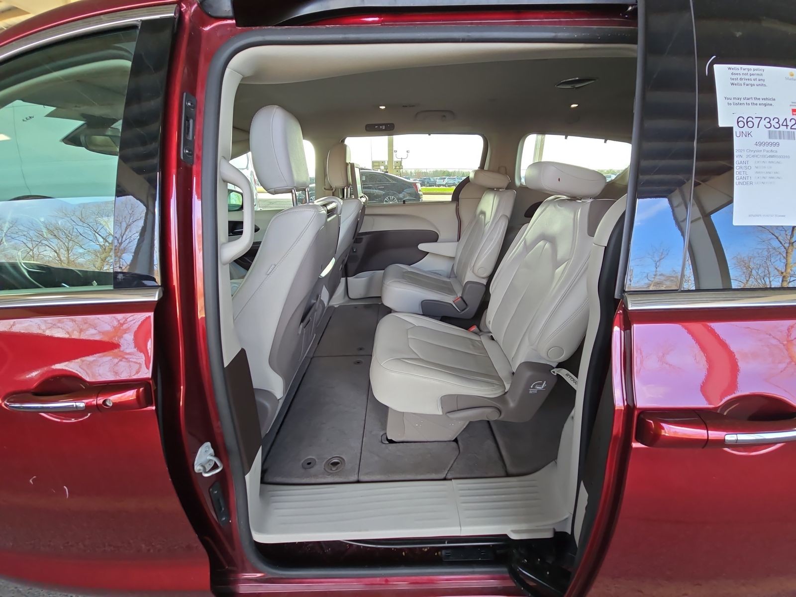 2021 Chrysler Pacifica Touring L FWD