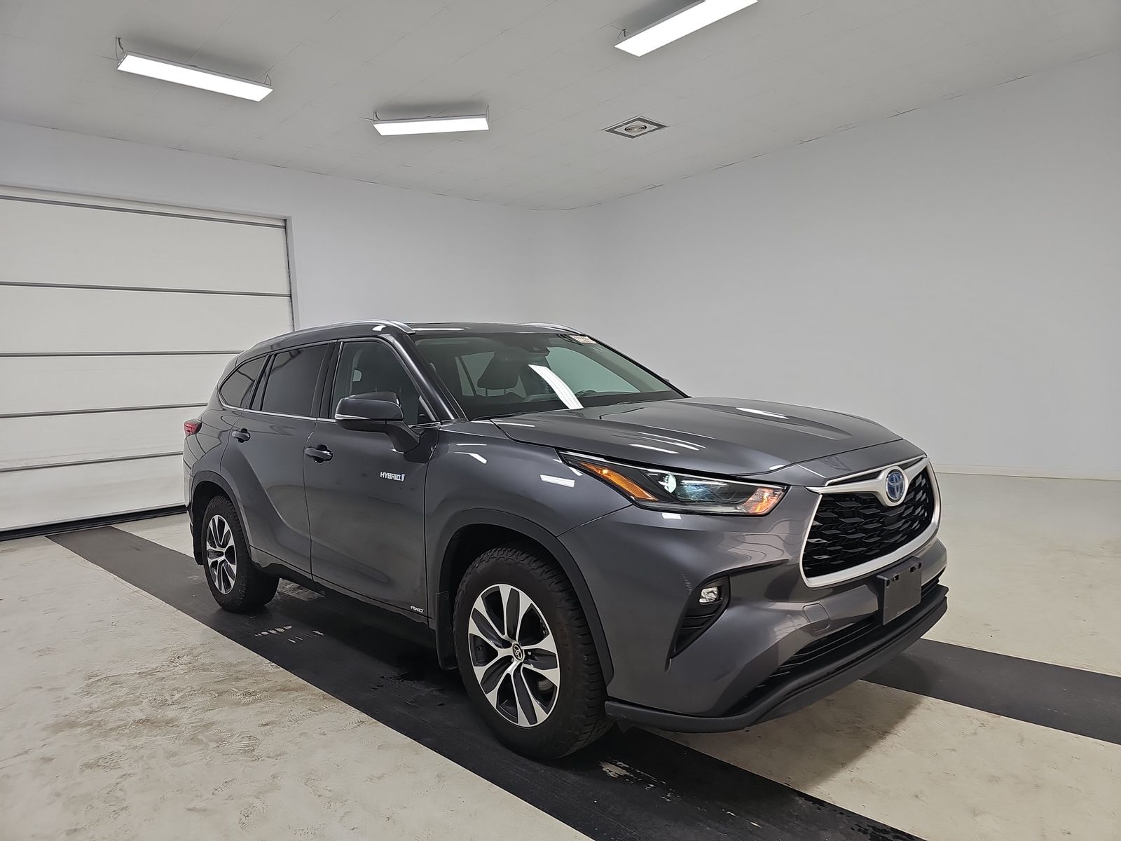 2021 Toyota Highlander Hybrid XLE AWD