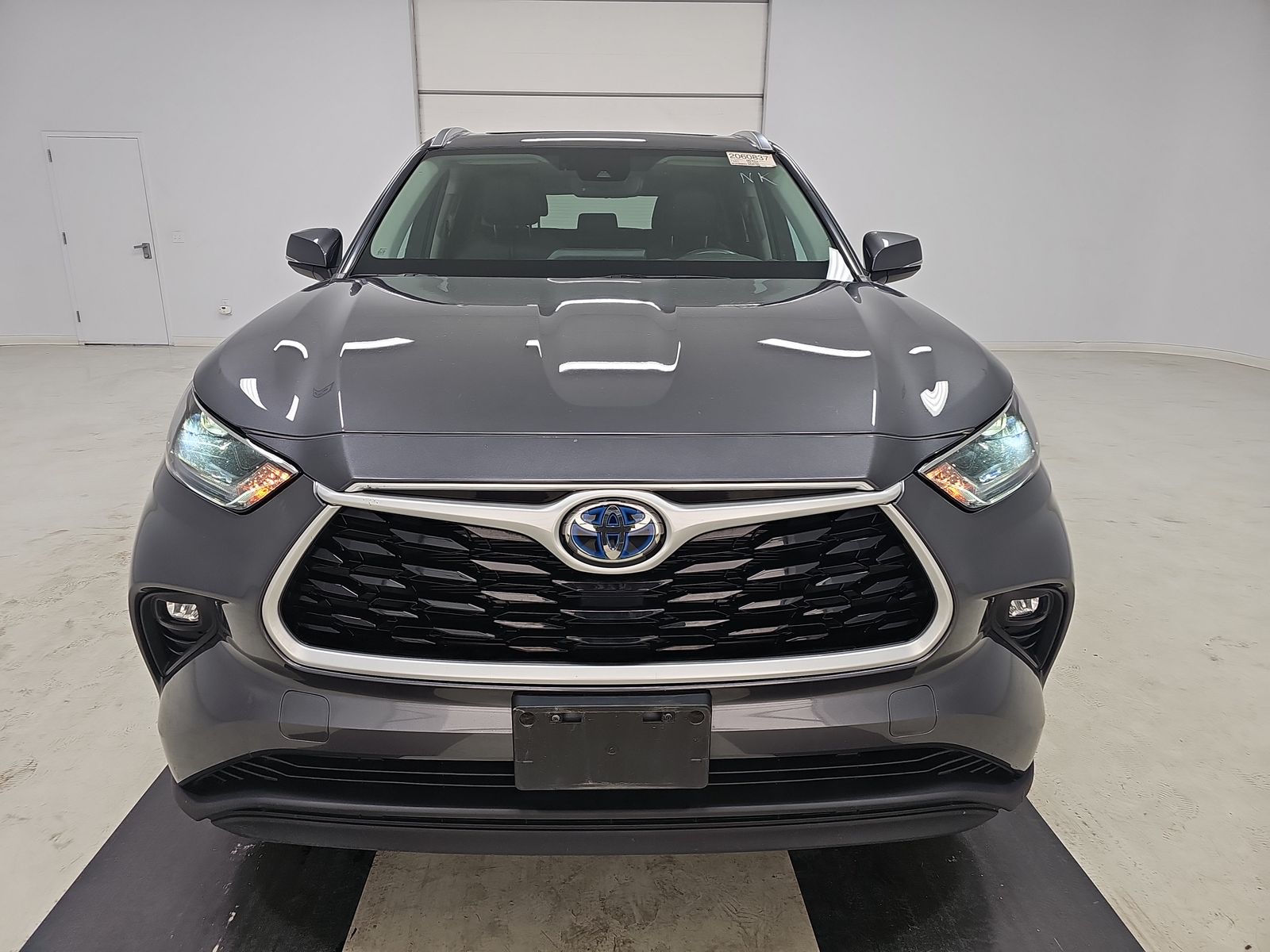 2021 Toyota Highlander Hybrid XLE AWD