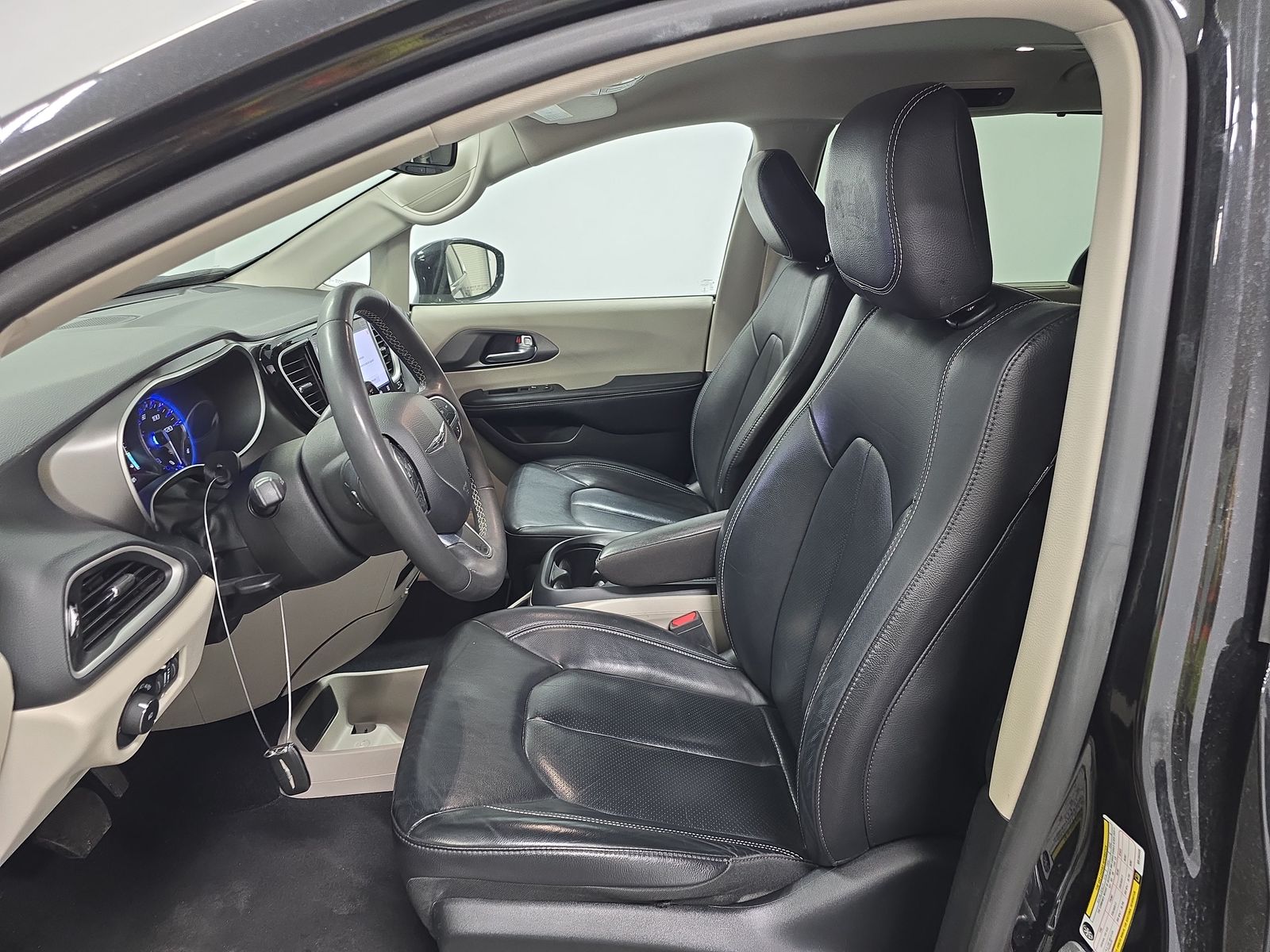 2022 Chrysler Pacifica Touring L FWD