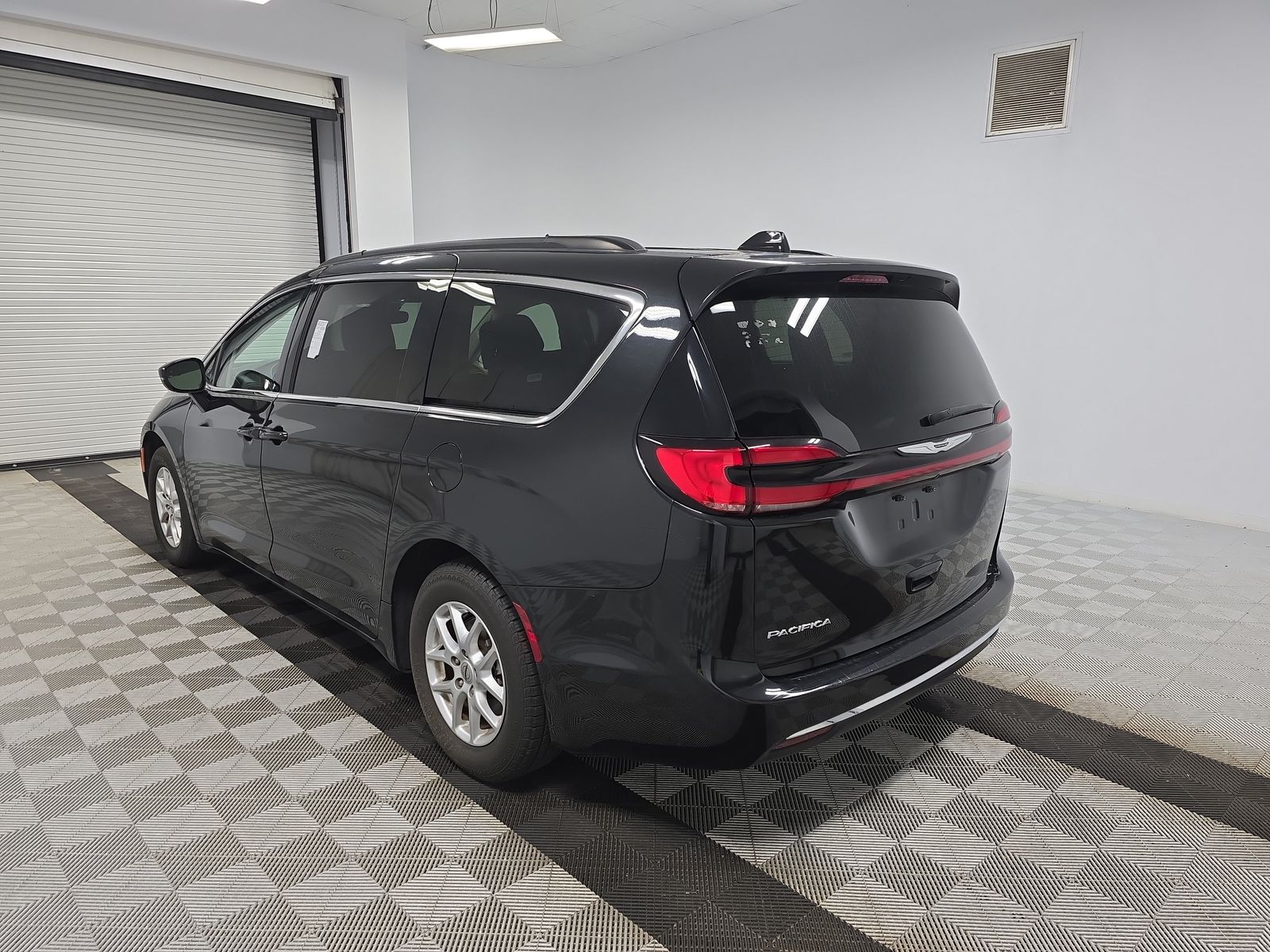 2022 Chrysler Pacifica Touring L FWD