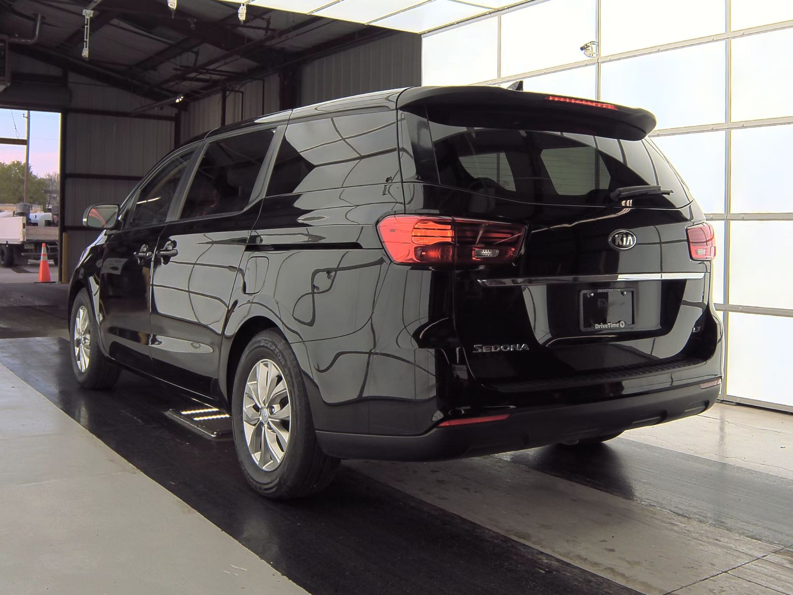 2019 Kia Sedona LX FWD