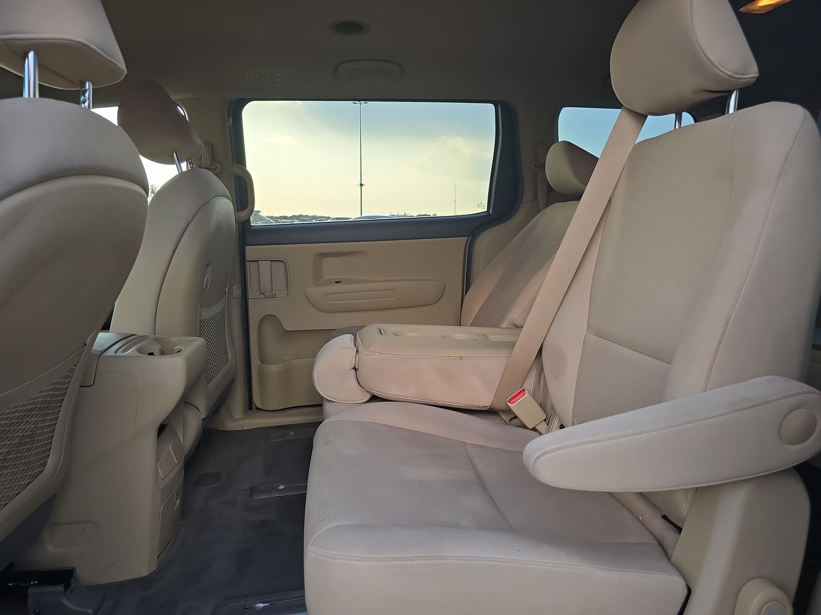 2019 Kia Sedona LX FWD