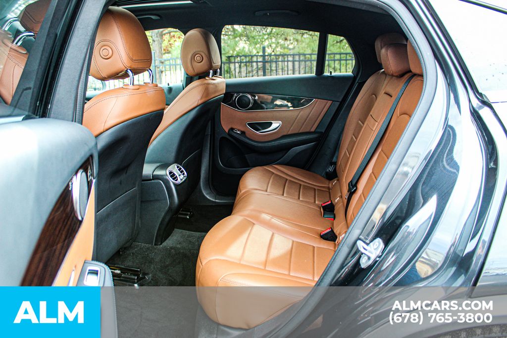 Mercedes-Benz GLC 300 4MATIC снимка Mercedes-Benz GLC 300 4MATIC