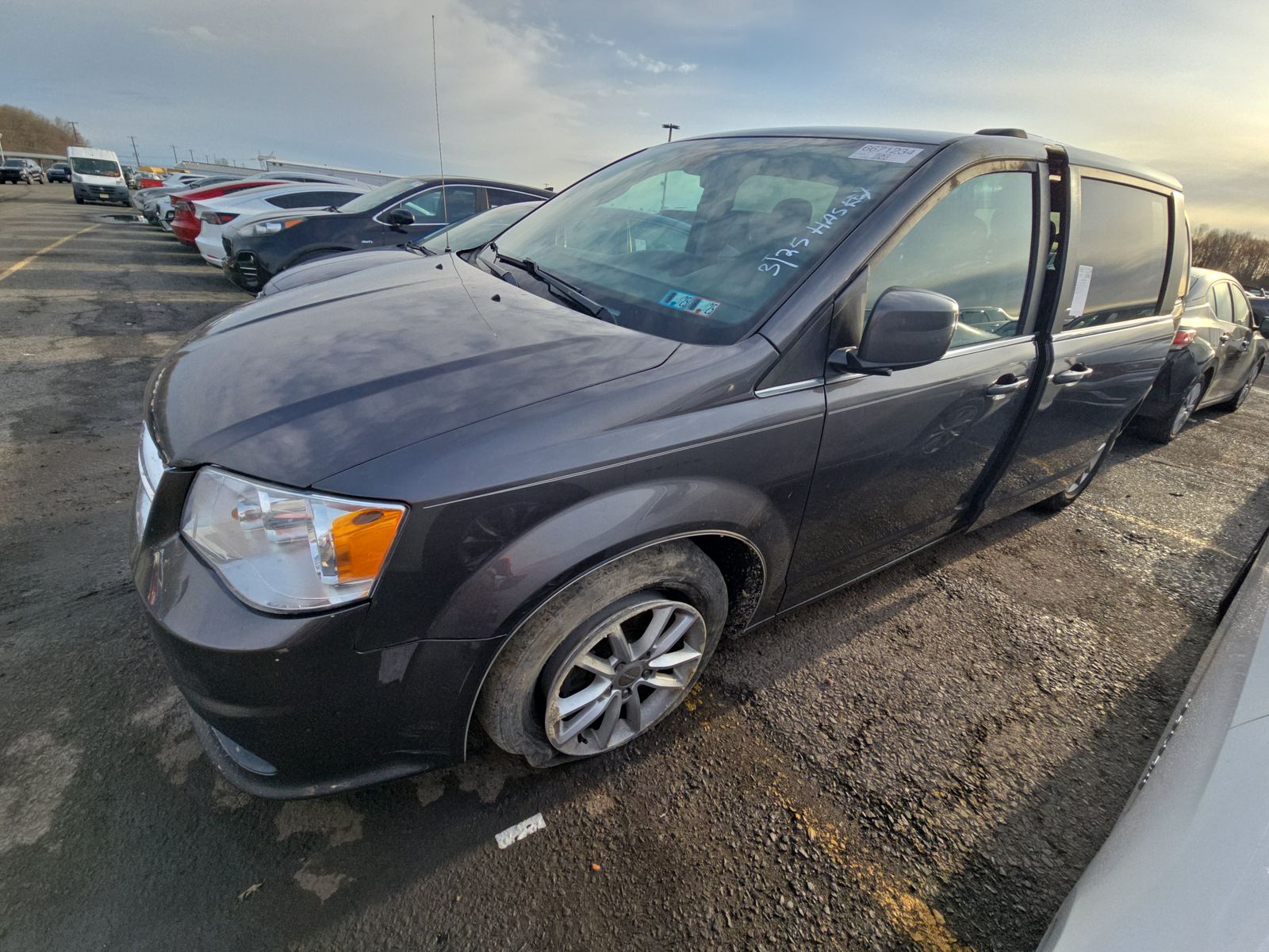 2020 Dodge Grand Caravan SXT FWD