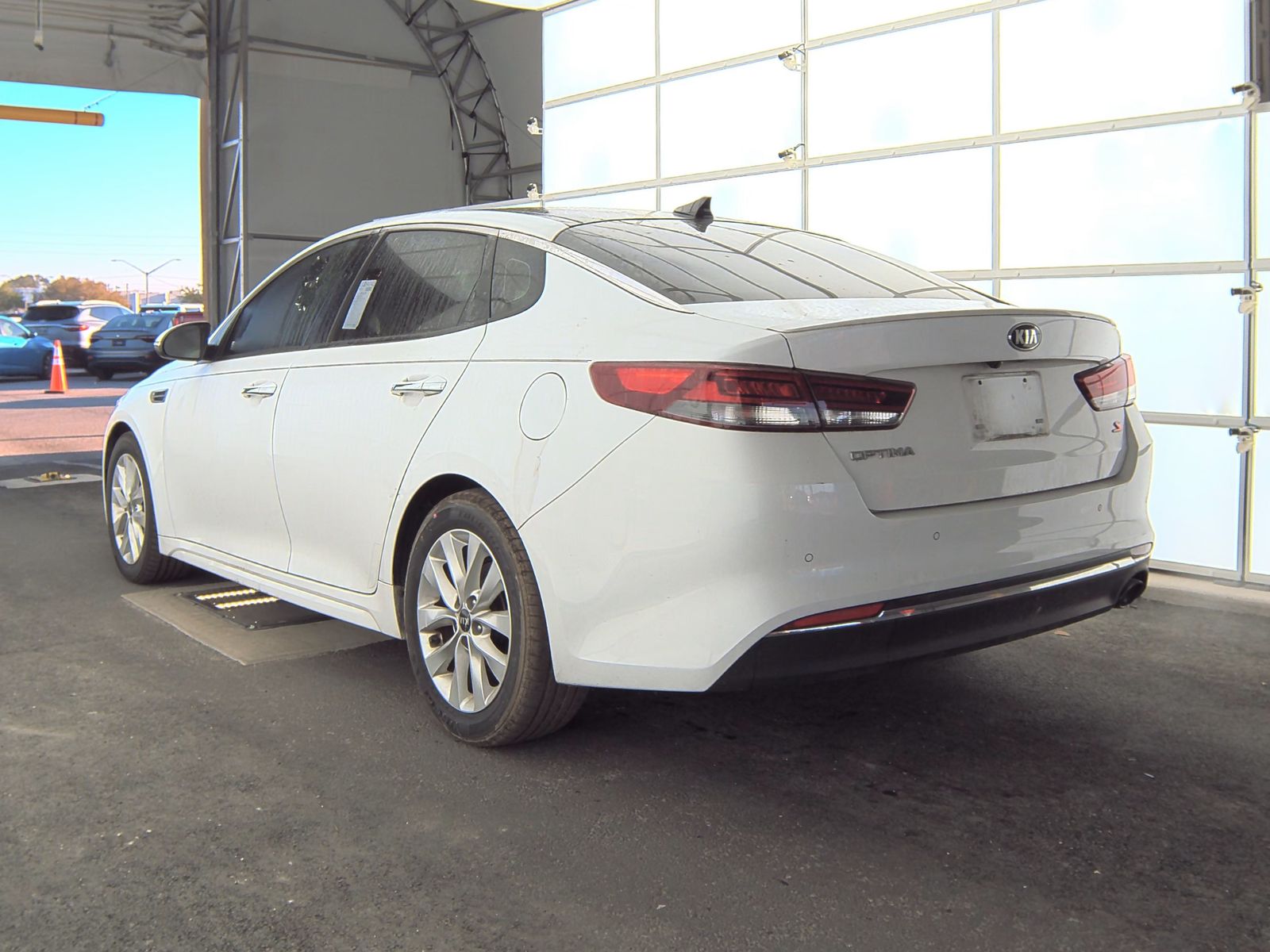 2018 Kia Optima S FWD